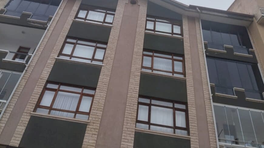 Cam Balkon
